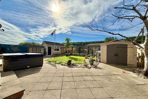 Gardens- click for photo gallery